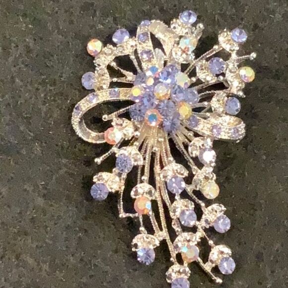 Beautiful pin/broach - Picture 2 of 3